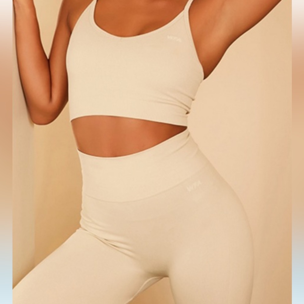 White fox activewear set Cuban sand